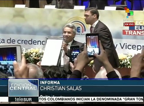 Ecuador: CNE entrega credenciales al pdte. y vicepdte. electos