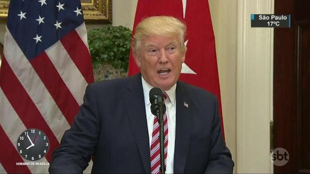 Trump diz que tem o direito de compartilhar informações do país com a Rússia