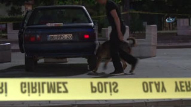 Kızılay Meydanı'nda Şüpheli Araç Polis Ekiplerini Alarma Geçirdi