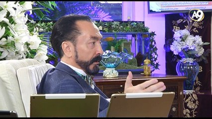 Münafık İngiliz derin devletine yaranmak için ahmakça yalan söyleyerek kendini çok zengin göstermeye çalışır