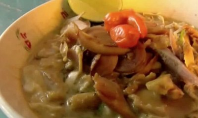 Segarnya Soto Ayam "Bok Ijo"