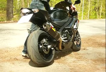 SUZUKI GSX R 1000 K8 SONIDO AKRAPOVIC