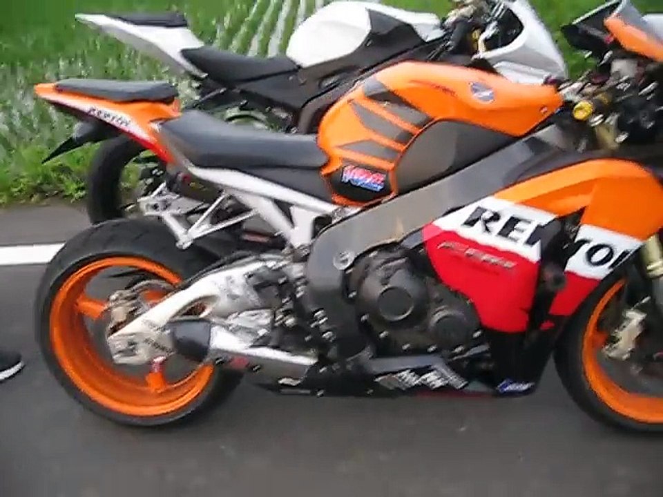 BMW S1000RR(AKRAPOVIC) e HONDA CBR 1000RR REPSOL(YOSHIMURA) sound