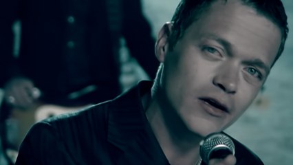 3 Doors Down - Landing In London (All I Think About Is You)