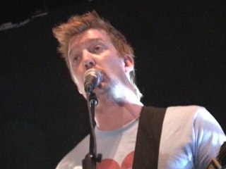 Queens Of The Stone Age - First It Giveth