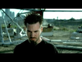 Papa Roach - She Loves Me Not
