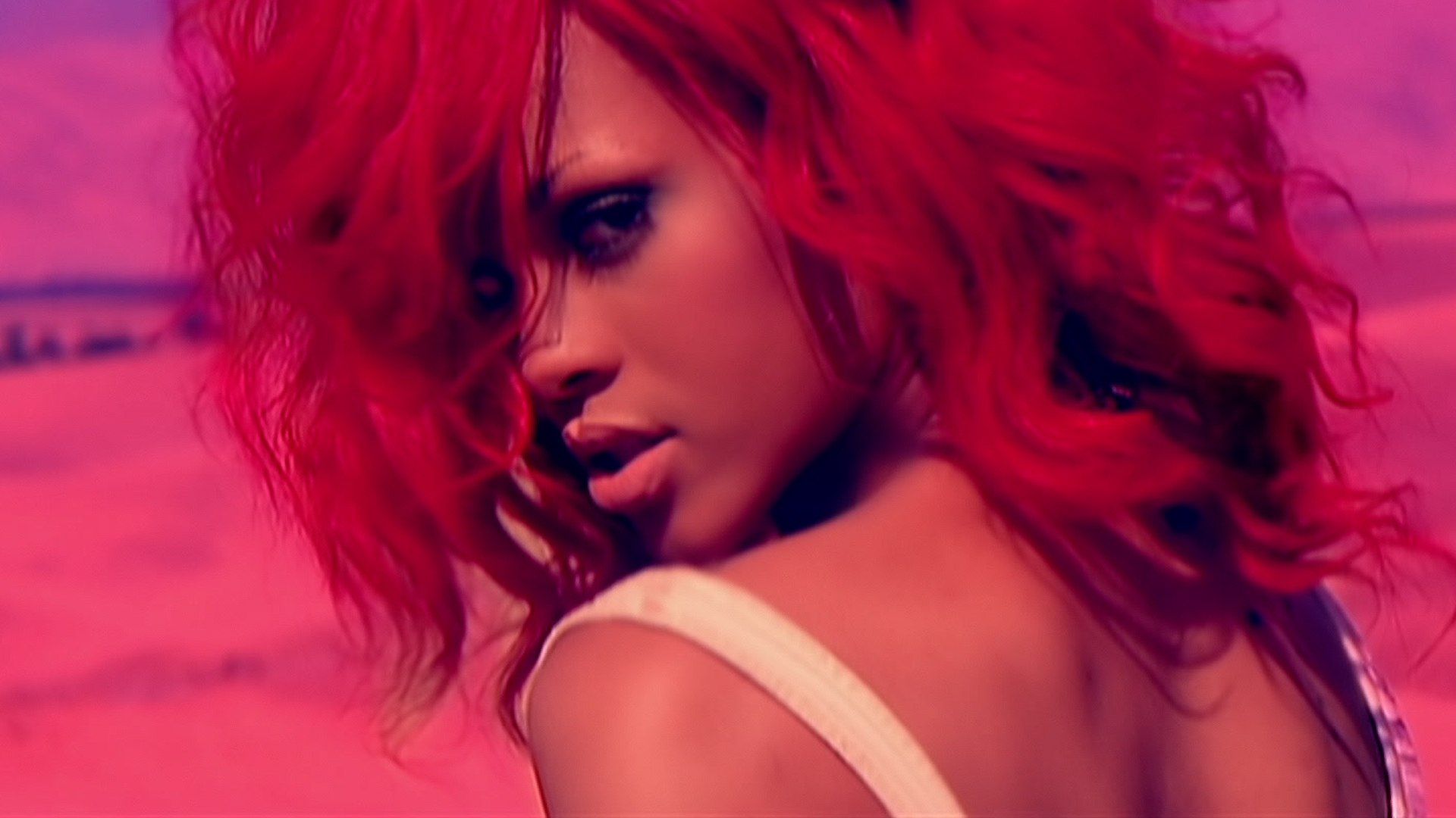 Rihanna - Only Girl (In The World) - video Dailymotion