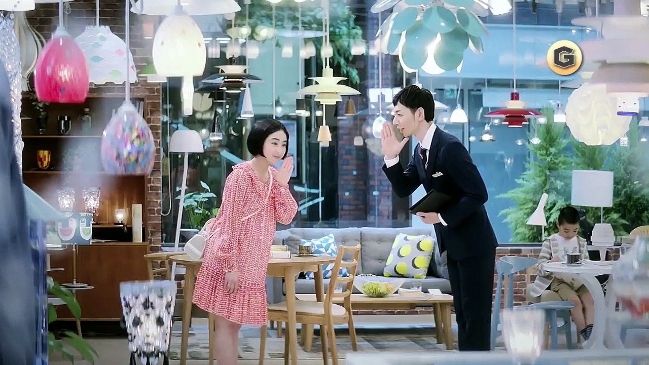 平祐奈 CM 大塚家具 「男性スタッフ」「女性スタッフ」