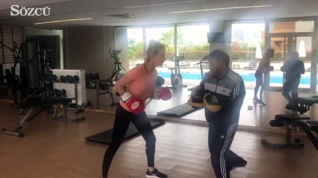 Esra Erol kick box'a merak saldı