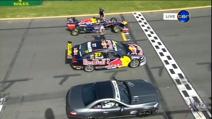 Teste de velocidade: Red Bull F1 vs Mercedes SL63 vs Supercar V8