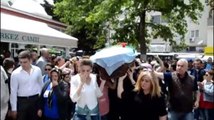 Cinayete Kurban Giden Kadının Cenazesini Kadınlar Omuzladı