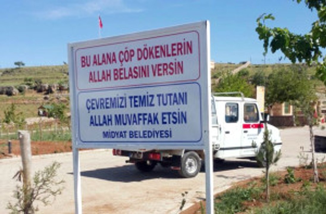 Belediyeden 'Dualı ve Beddualı' Tabela