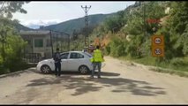 Tunceli - Polis Kontrol Noktasına Intihar Saldırısı Düzenlemek Isteyen Terörist Öldürüldü- 3
