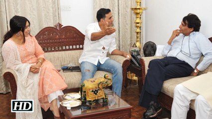 Akshay MEETS Railway Minister Suresh Prabhu for Toilet : Ek Prem Katha
