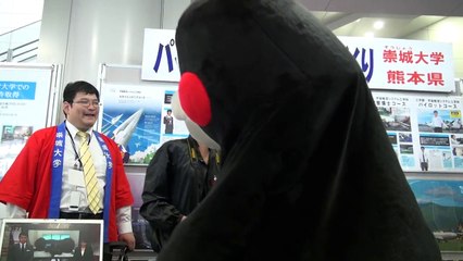 20121014国際航空宇宙展　くまモンパイロットを目指す？