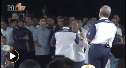 David Teo kena tampar depan Najib