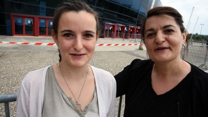 Des fans attendent Christophe Maé à l'espace Carat d'Angoulême