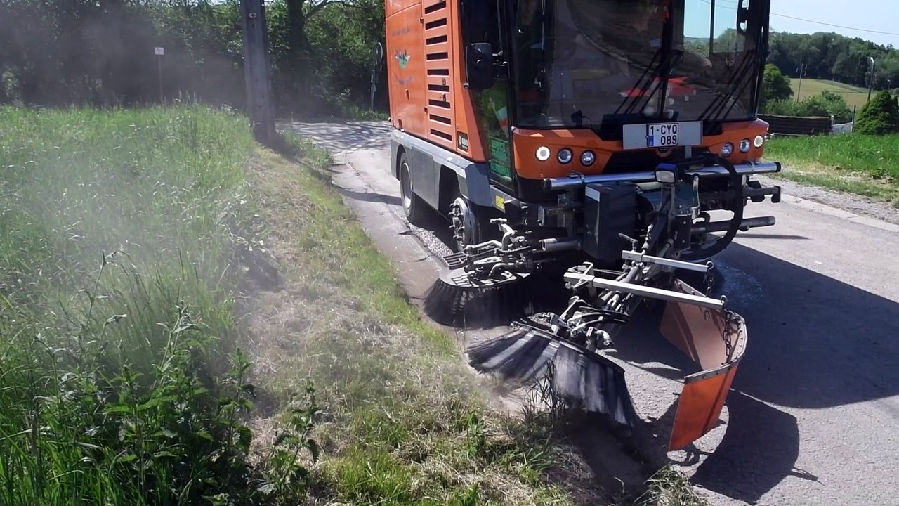 Bientôt une nouvelle balayeuse de rue multi-fonctions à Philippeville