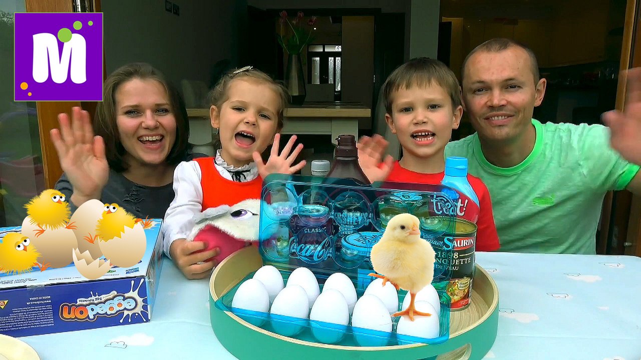 Сладкий ЧЕЛЛЕНДЖ с M&M's Mars OREO торт Мальчики VS Девочек Яйцо на голову Egg on Candy Challenge Катя и Макс видео 2017