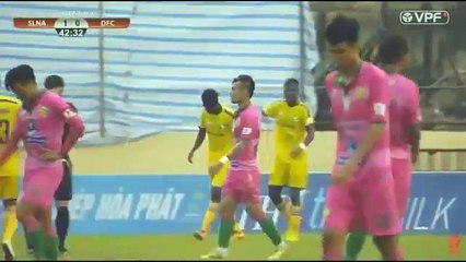 Ngọc Hải ăn mừng như Ronaldo, SLNA 'hủy diệt' Đồng Tháp