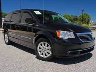 Chrysler Town & Country 2013. Going over some of the many features