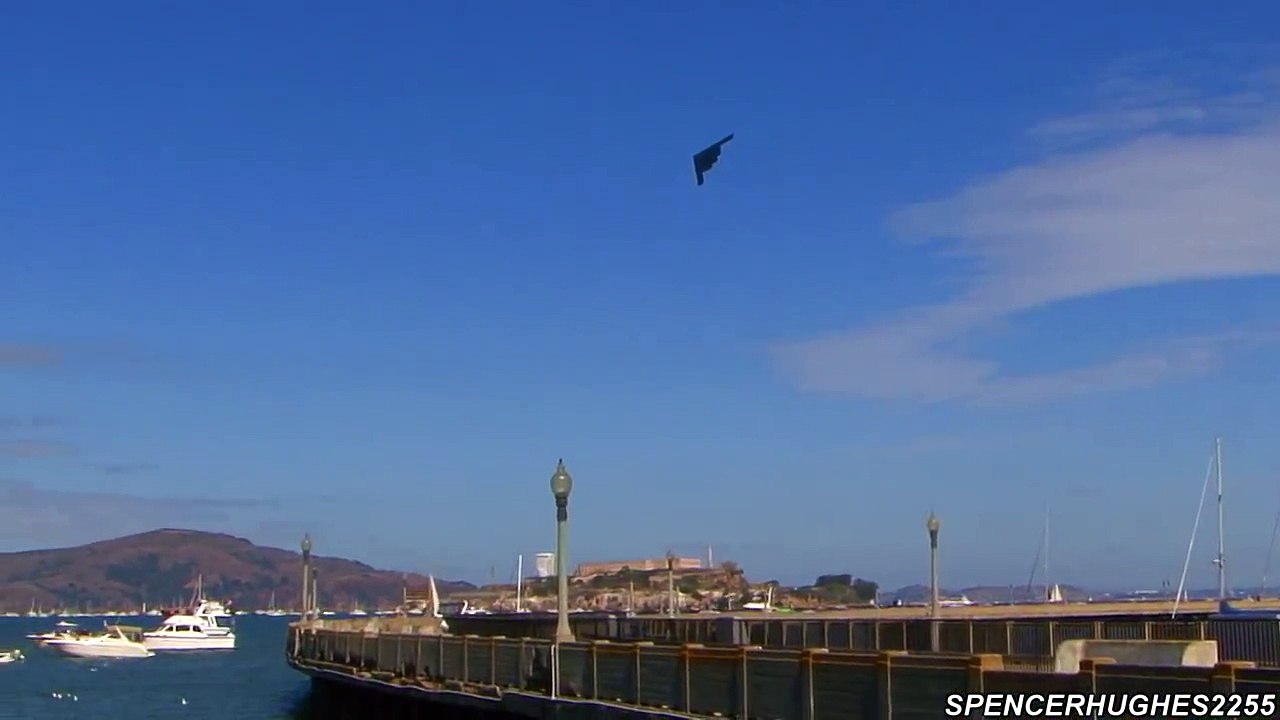 2012 San Francisco Fleet Week - B-2 Spirit Flyby