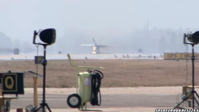 2011 MCAS Miramar Air Show - F/A-18E Super Hornet Demo & Legacy Flight