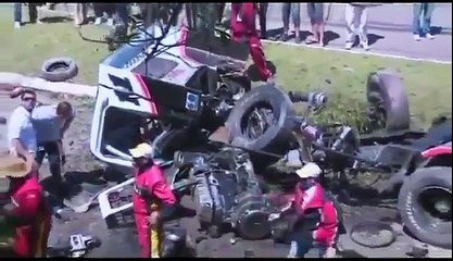 freni patlayan TIR 180 km Hızla bariyerlere çarptı