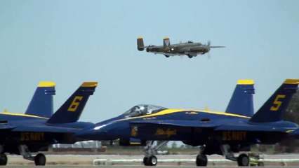 2009 NAF El Centro air show - B-25 Demo