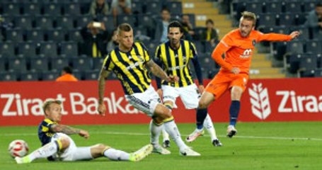 Türkiye Kupası'nda M. Başakşehir, Fenerbahçe'yi Eleyerek Finale Yükseldi