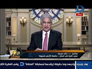الإبراشى يبرز خبر «فيتو»: أول طالب مسيحي يدرس بجامعة الأزهر.