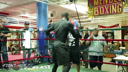 Crawford vs. Diaz - Terence Crawford putting in work on the mitts in media workout