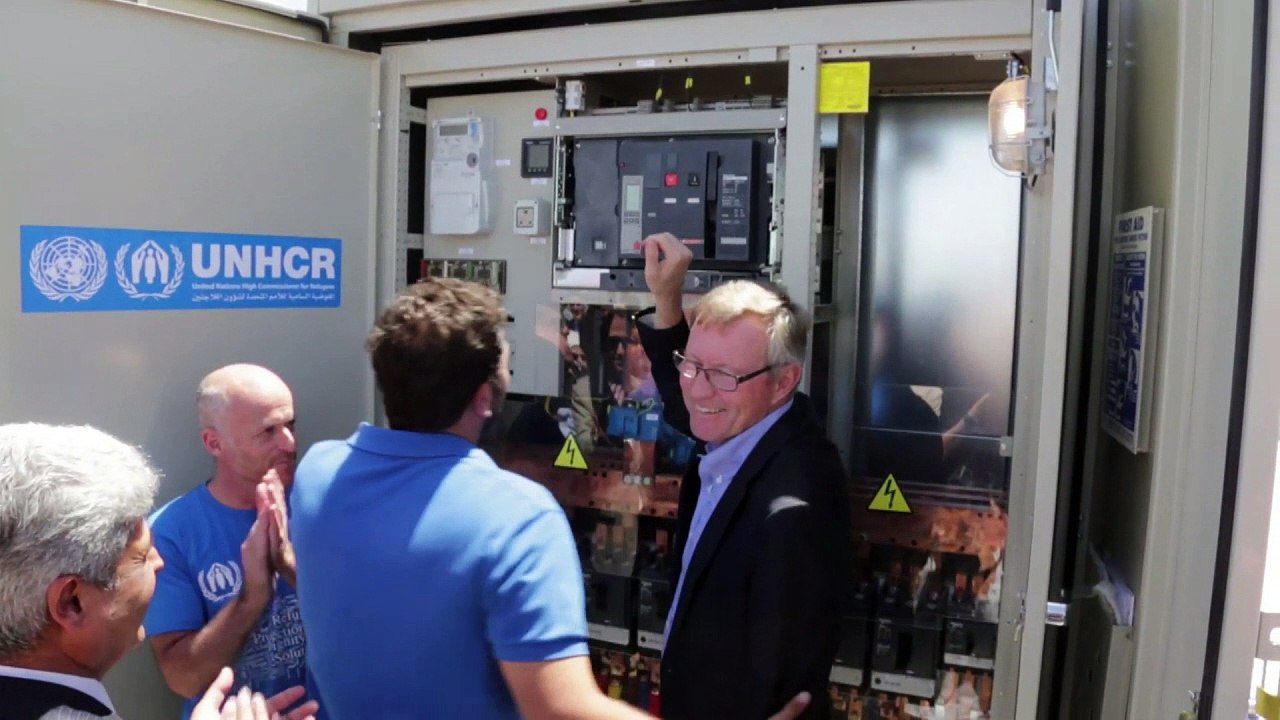 Jordan's Azraq refugee camp looks to solar energy