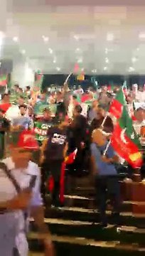 PTI Workers Waiting For Nawaz Sharif Welcome At Hong Kong Airport