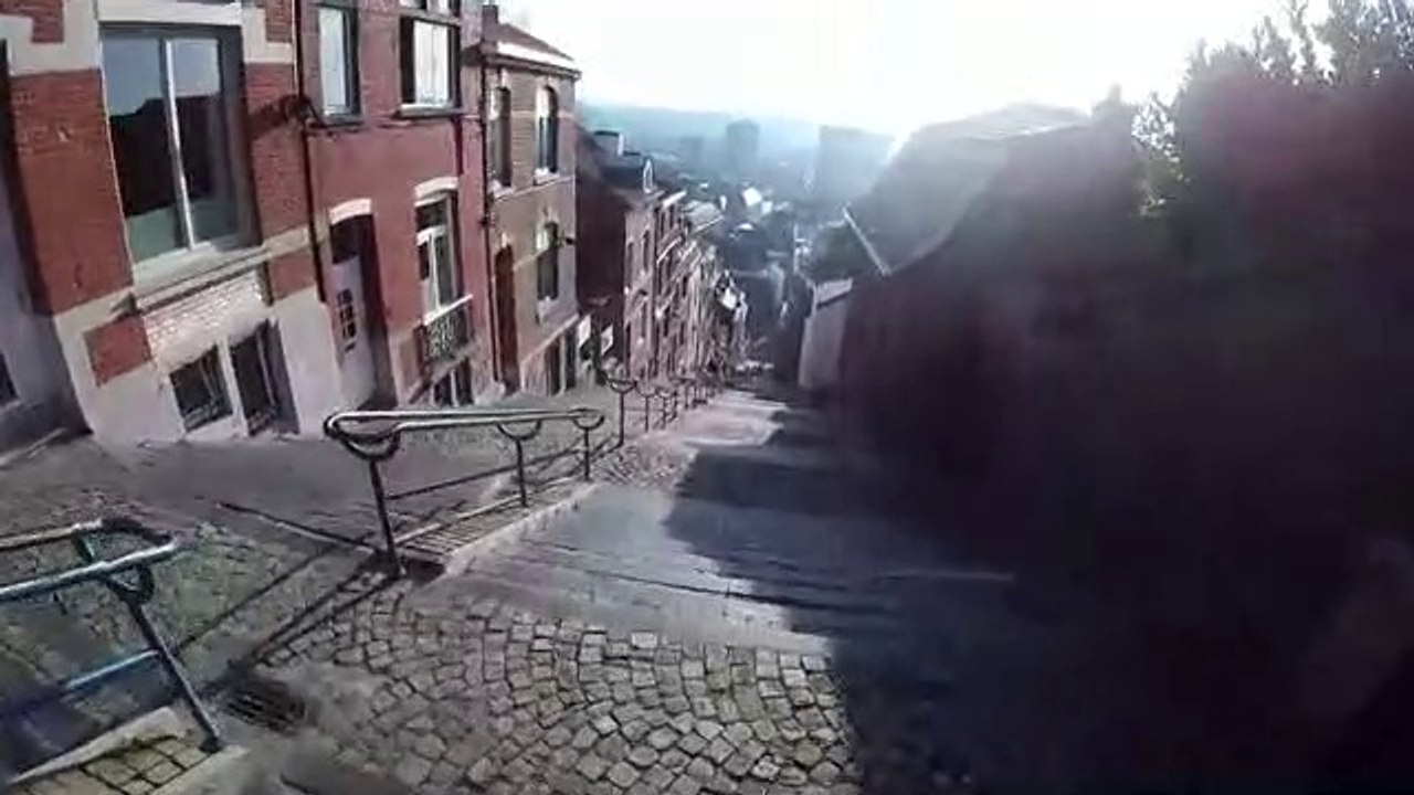 Les escaliers les plus extremes du monde : 374 marches sur une pente de 30%