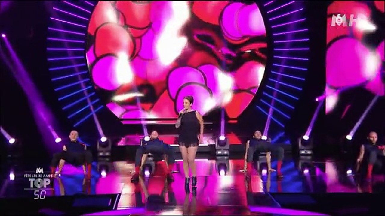 Alizee  Canlı Performans - Moi Lolita (Yıl: 2017, Yaş:32)