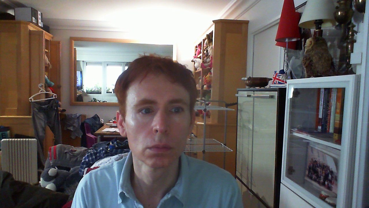 Wiwi égratigne "le tissu" de Jeanne Cherhal