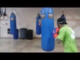 warren killing the heavybag - EsNews Boxing