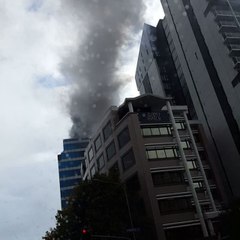 Download Video: Auckland Building Evacuated as Fire Crews Battle Blaze