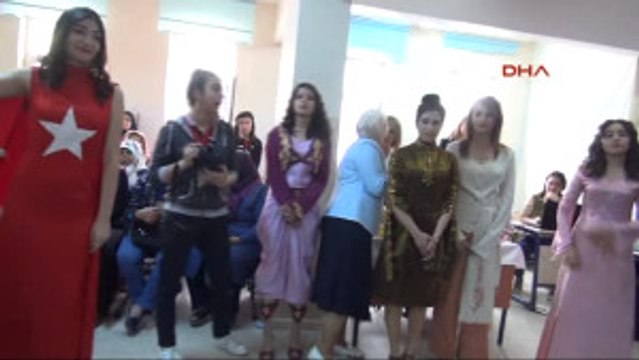 Kırıkkale Kız Meslek Lisesi Öğrencileri Mankenleri Aratmadı