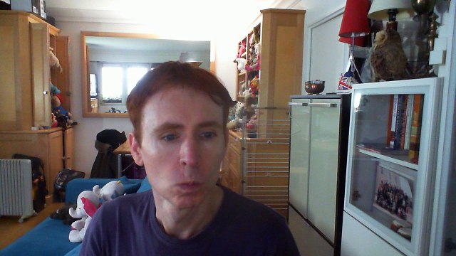 Wiwi égratigne that's what i think de Cyndi Lauper