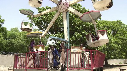 Tải video: Les enfants, victimes oubliées du conflit de Boko Haram