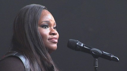 Tasha Cobbs - Put A Praise On It (Live)