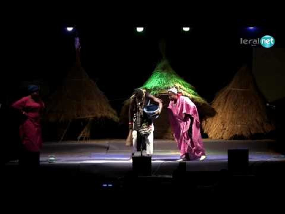 A mourir de rire, le tidiane, la niago et le baye fall (Fest Rire Kaolack)