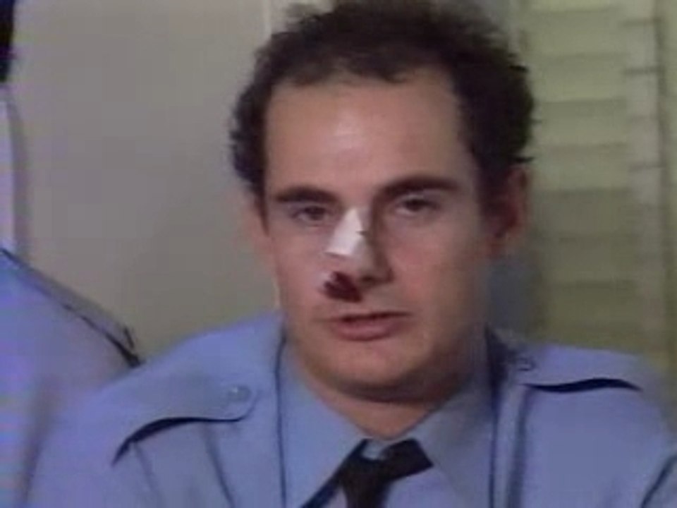 Les Inconnus - Réprimandes