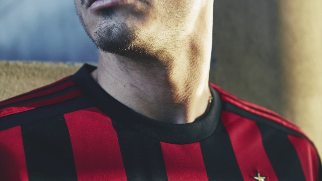 Le nouveau maillot domicile du Milan AC !