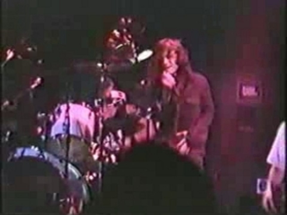 Pearl Jam - evenflow  (I-Beam, SF 30-sep-91)