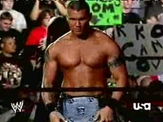 1er entré du nouveau champion de la WWE Randy Orton