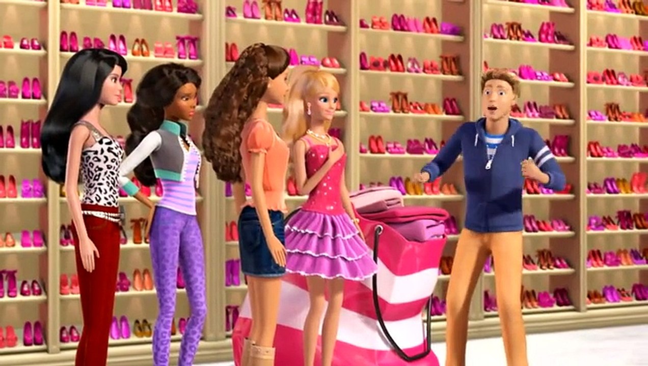 Barbie - Gardırobu Boşalt (17. Bölüm)
