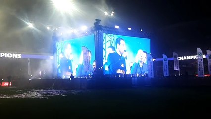 Les Mauves fêtent leur 34e titre au stade avec les supporters